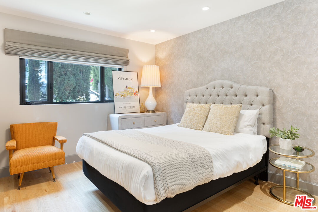 1256 Beverly Green Dr