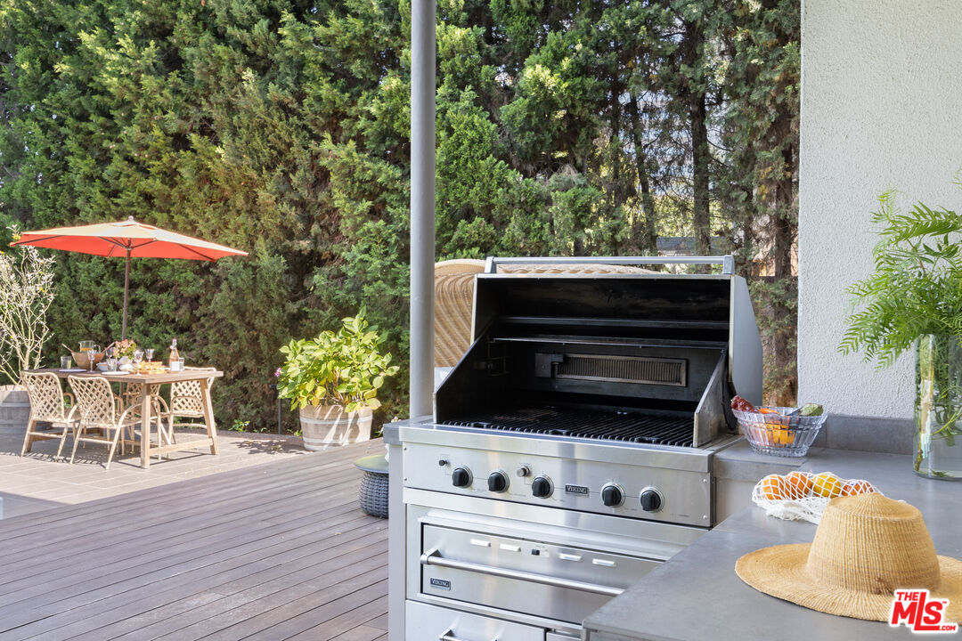 1256 Beverly Green Dr