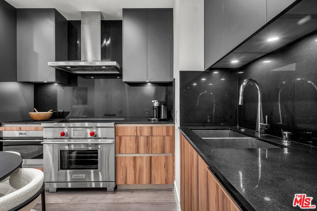 728 N Sweetzer Ave Unit: 112