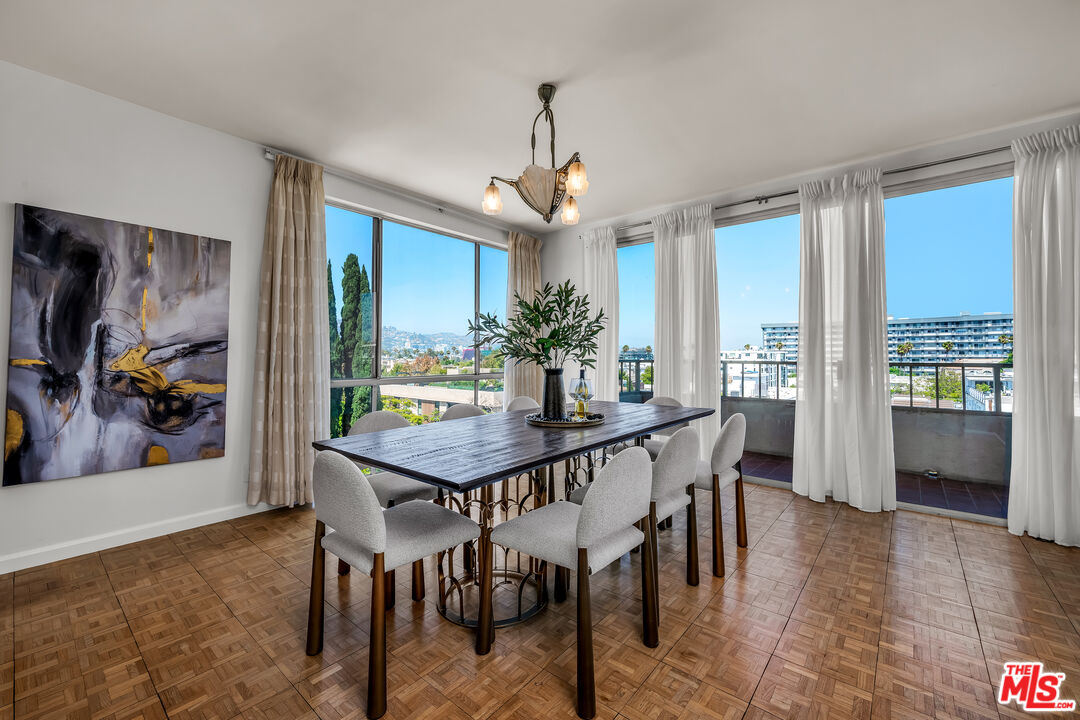 339 N Palm Dr Unit: 504