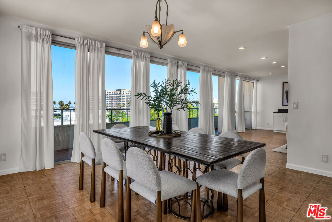 339 N Palm Dr Unit: 504