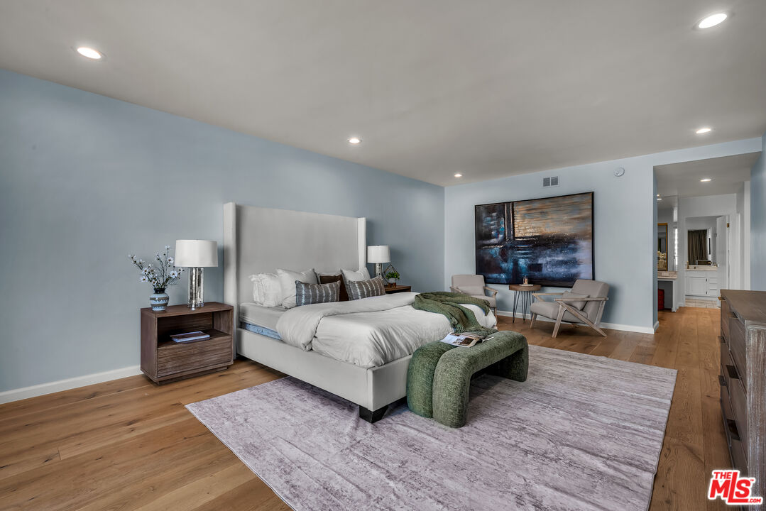 339 N Palm Dr Unit: 504