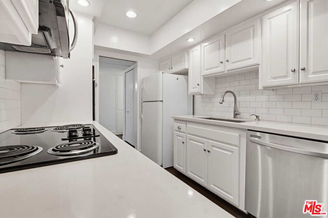 11656 Montana Ave Unit: 114