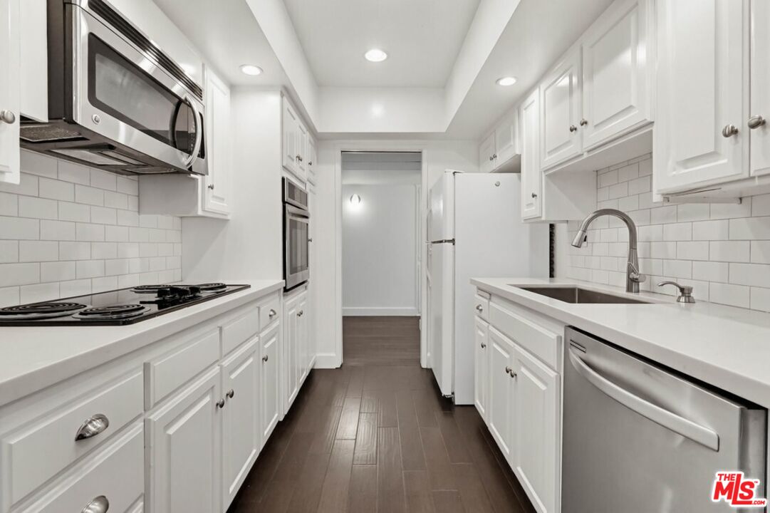 11656 Montana Ave Unit: 114