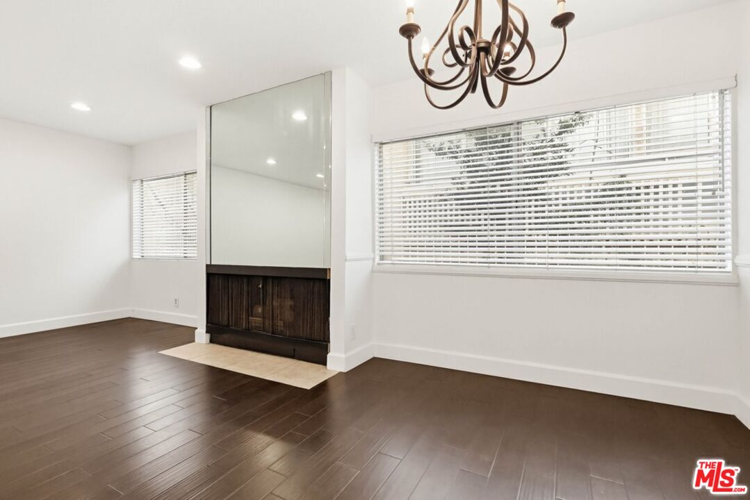 11656 Montana Ave Unit: 114