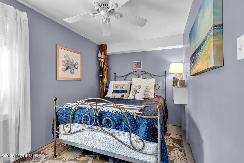 21 W Magnolia Avenue