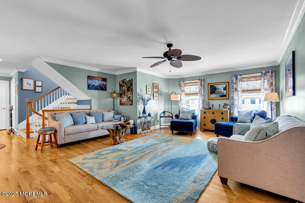 21 W Magnolia Avenue