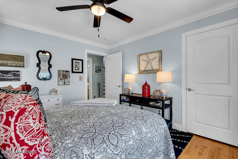 21 W Magnolia Avenue