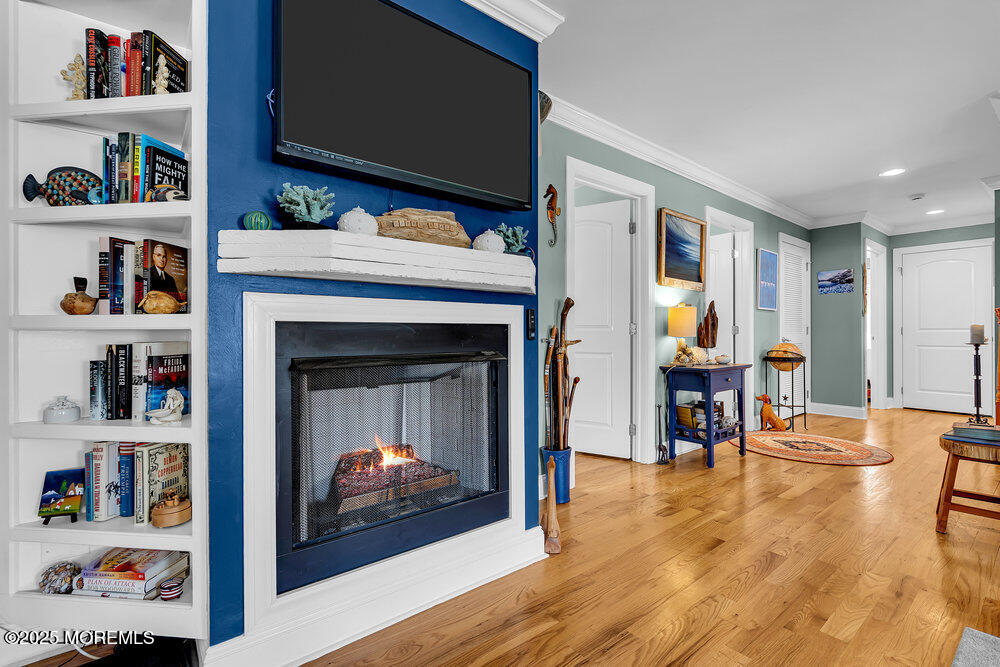 21 W Magnolia Avenue