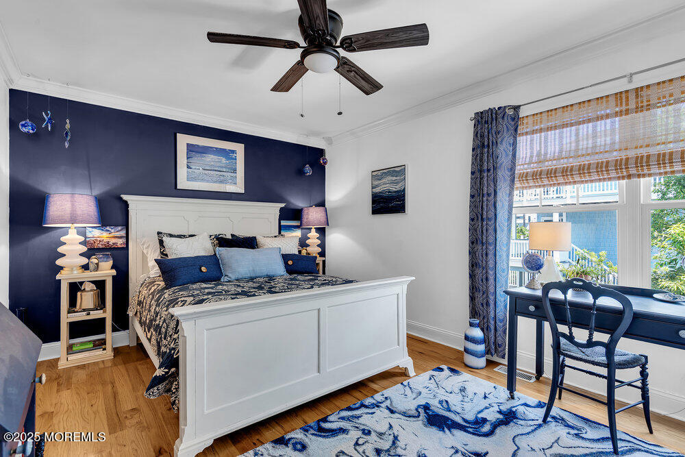 21 W Magnolia Avenue