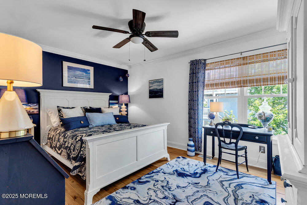 21 W Magnolia Avenue