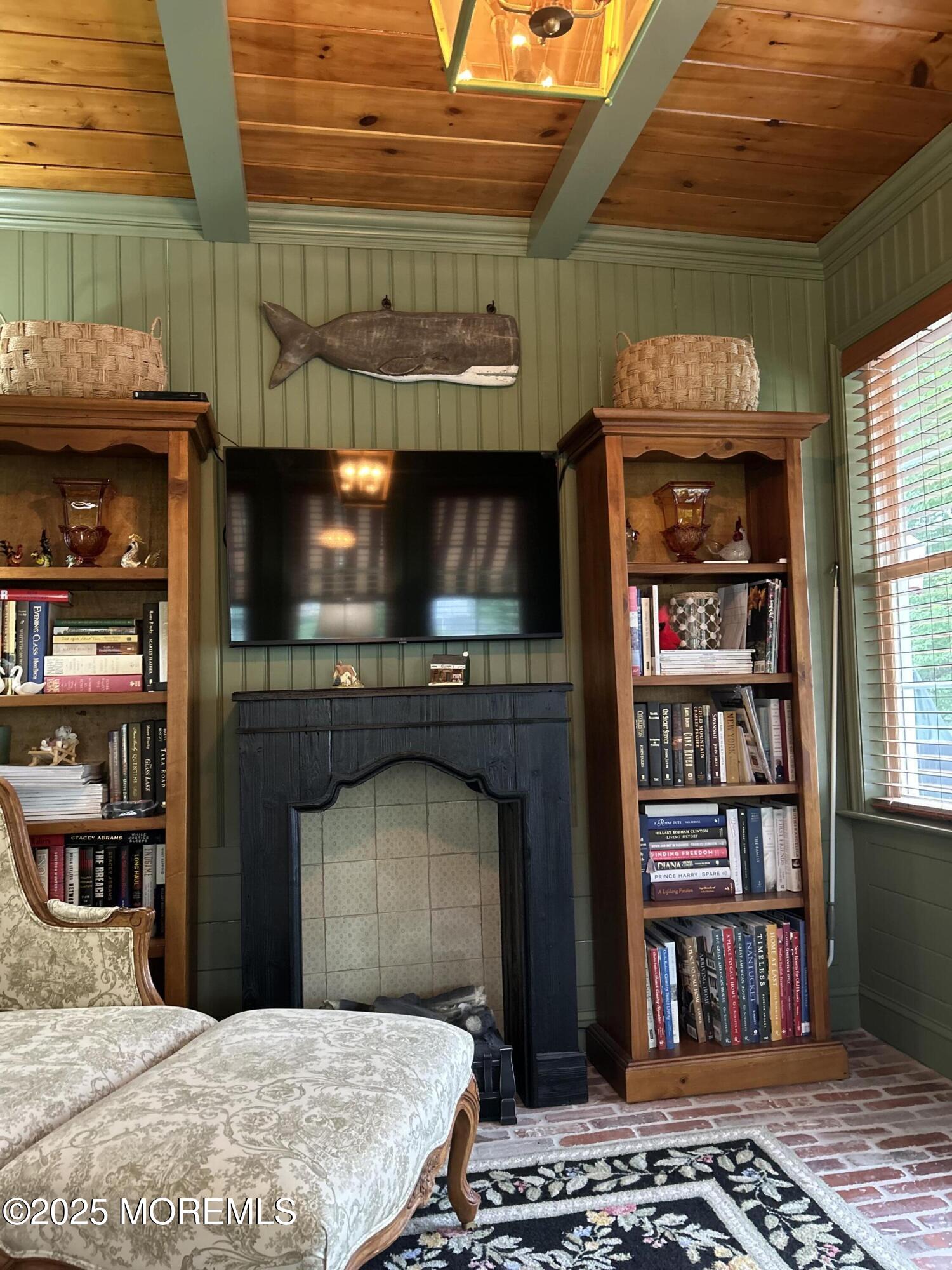 49 Sleepy Hollow Drive