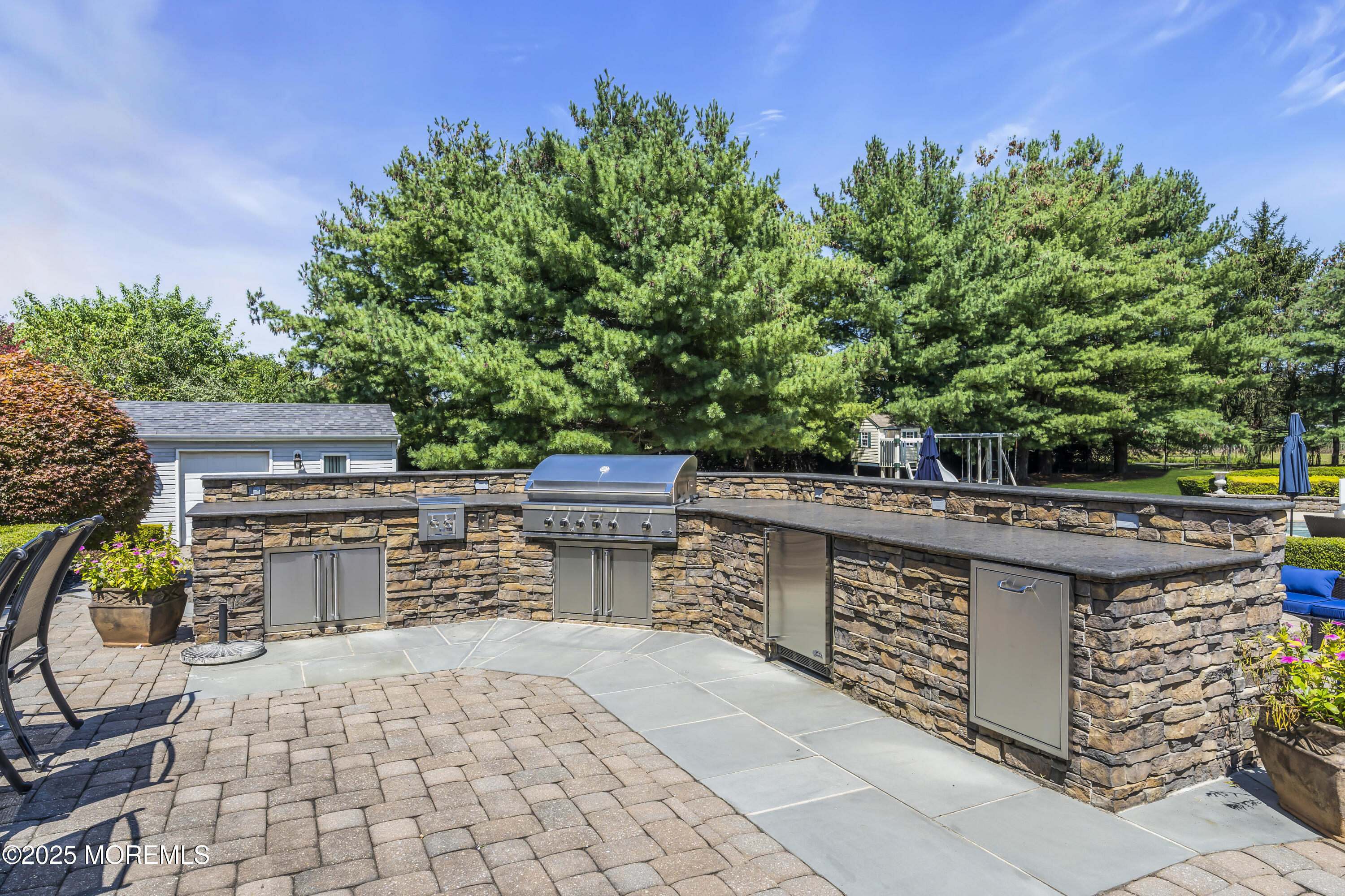 12 Clayton Drive