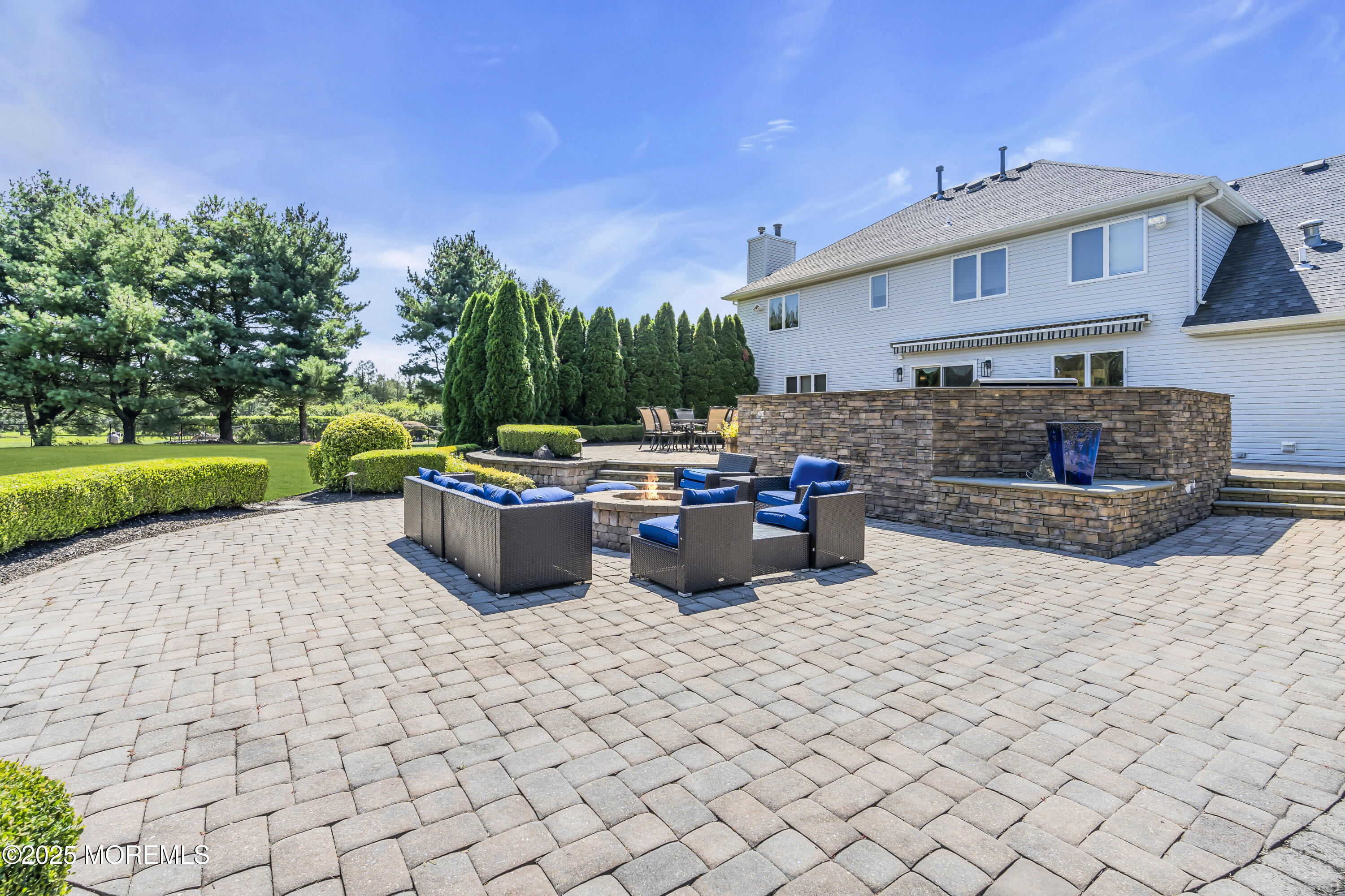 12 Clayton Drive