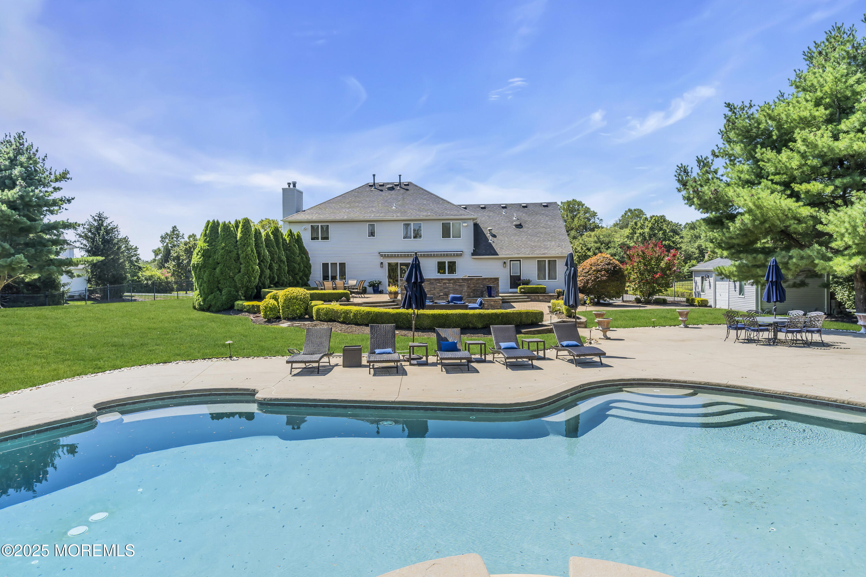 12 Clayton Drive