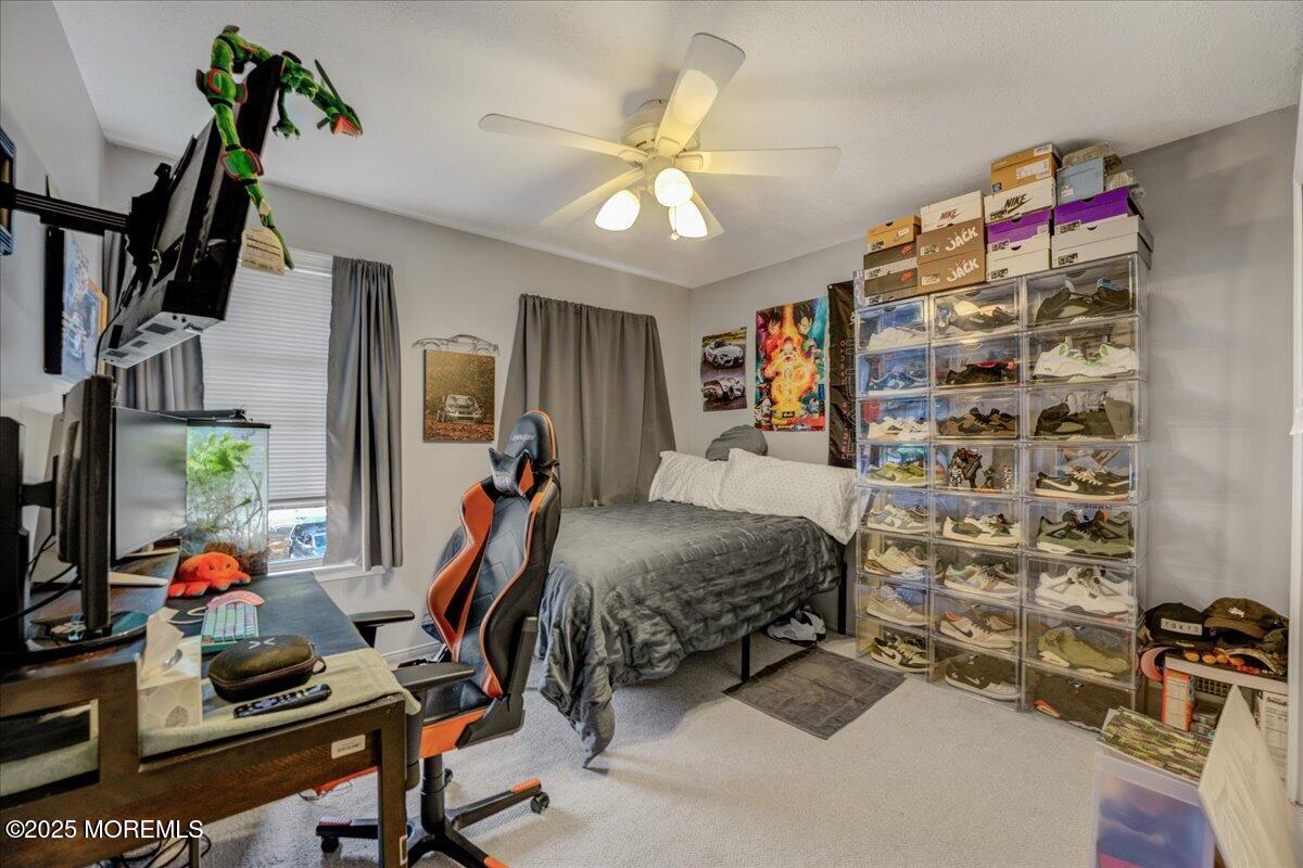 9 Hawk Court