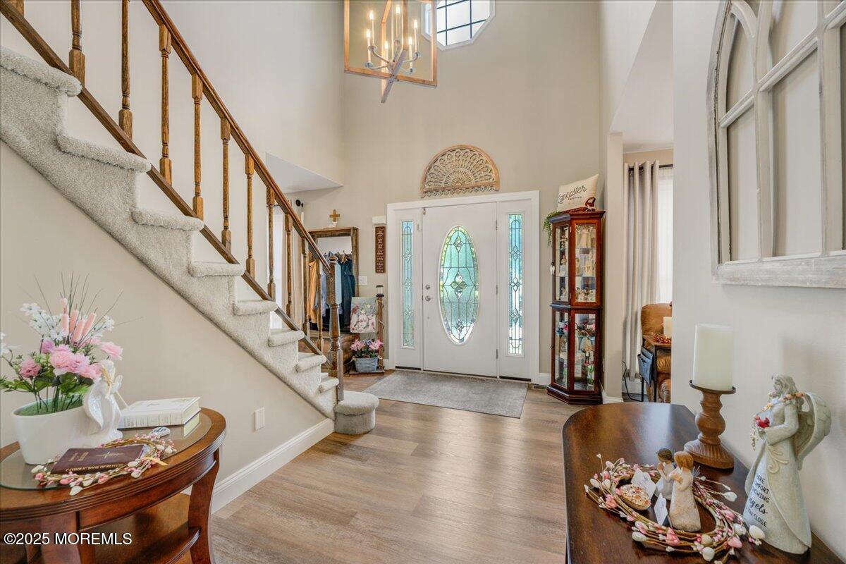 9 Hawk Court