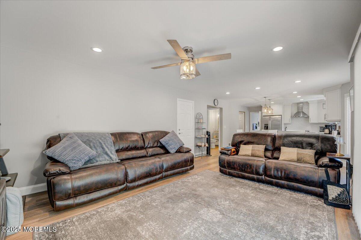 9 Hawk Court