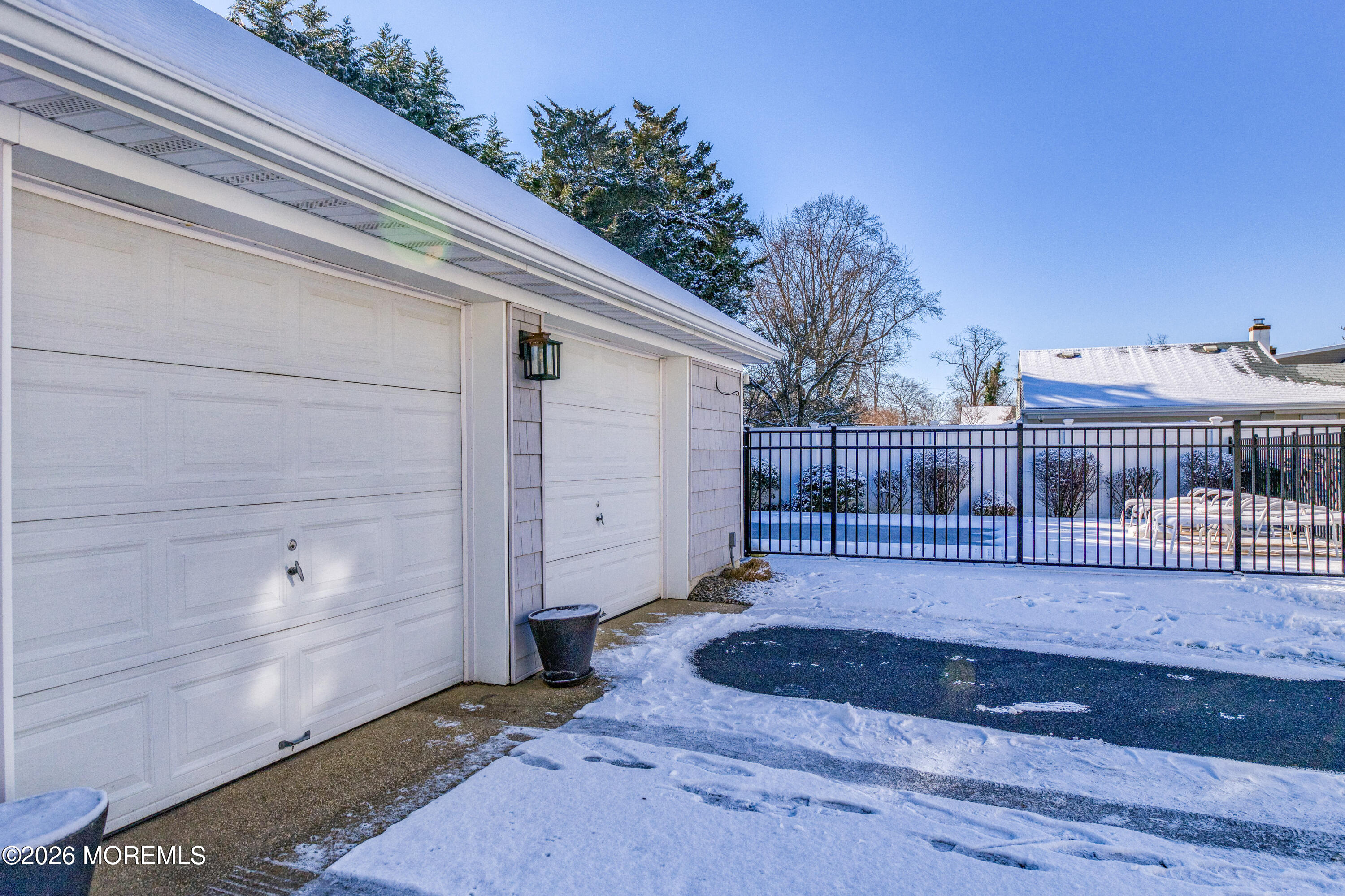 809 Wall Road