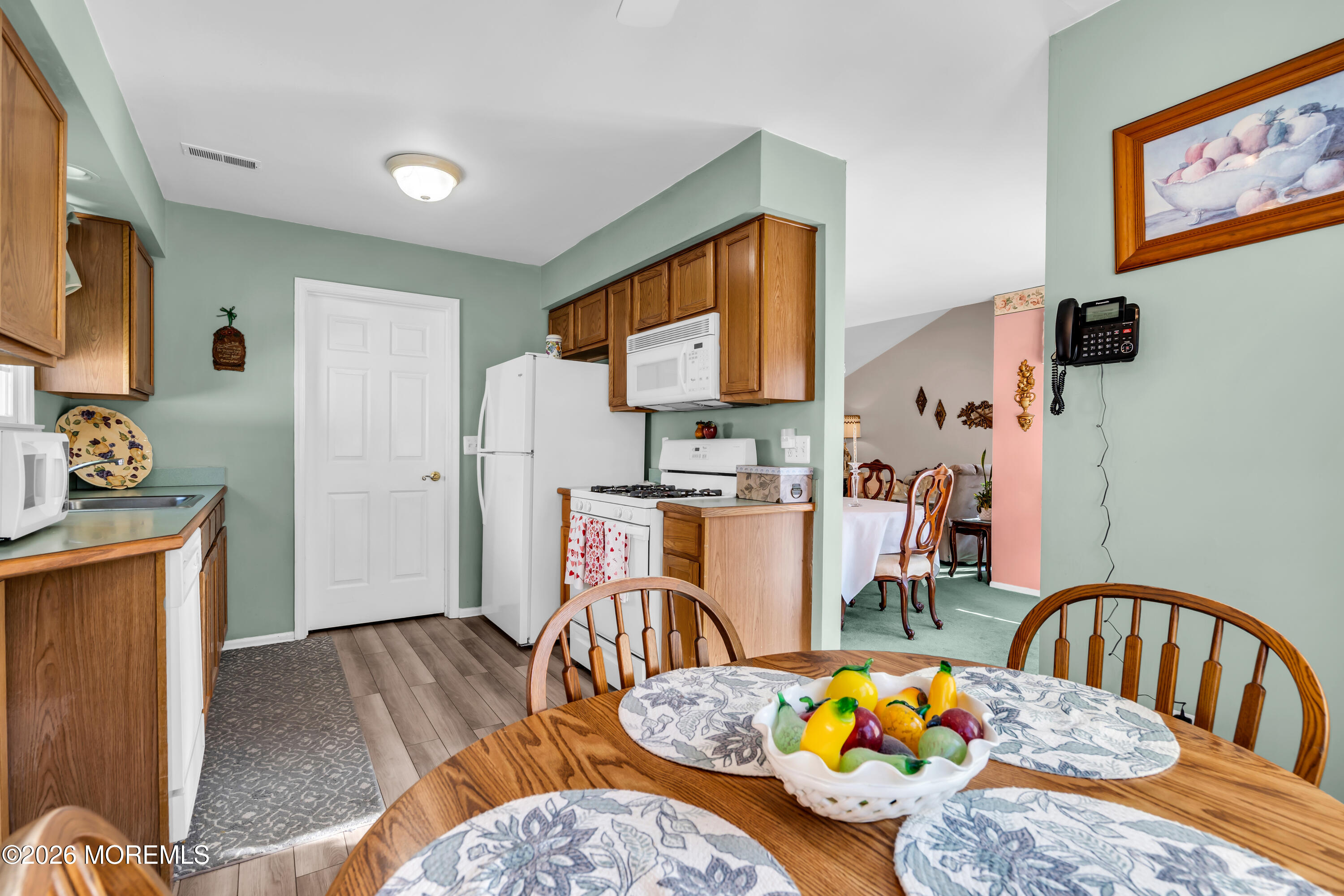 160 N Spinnaker Avenue