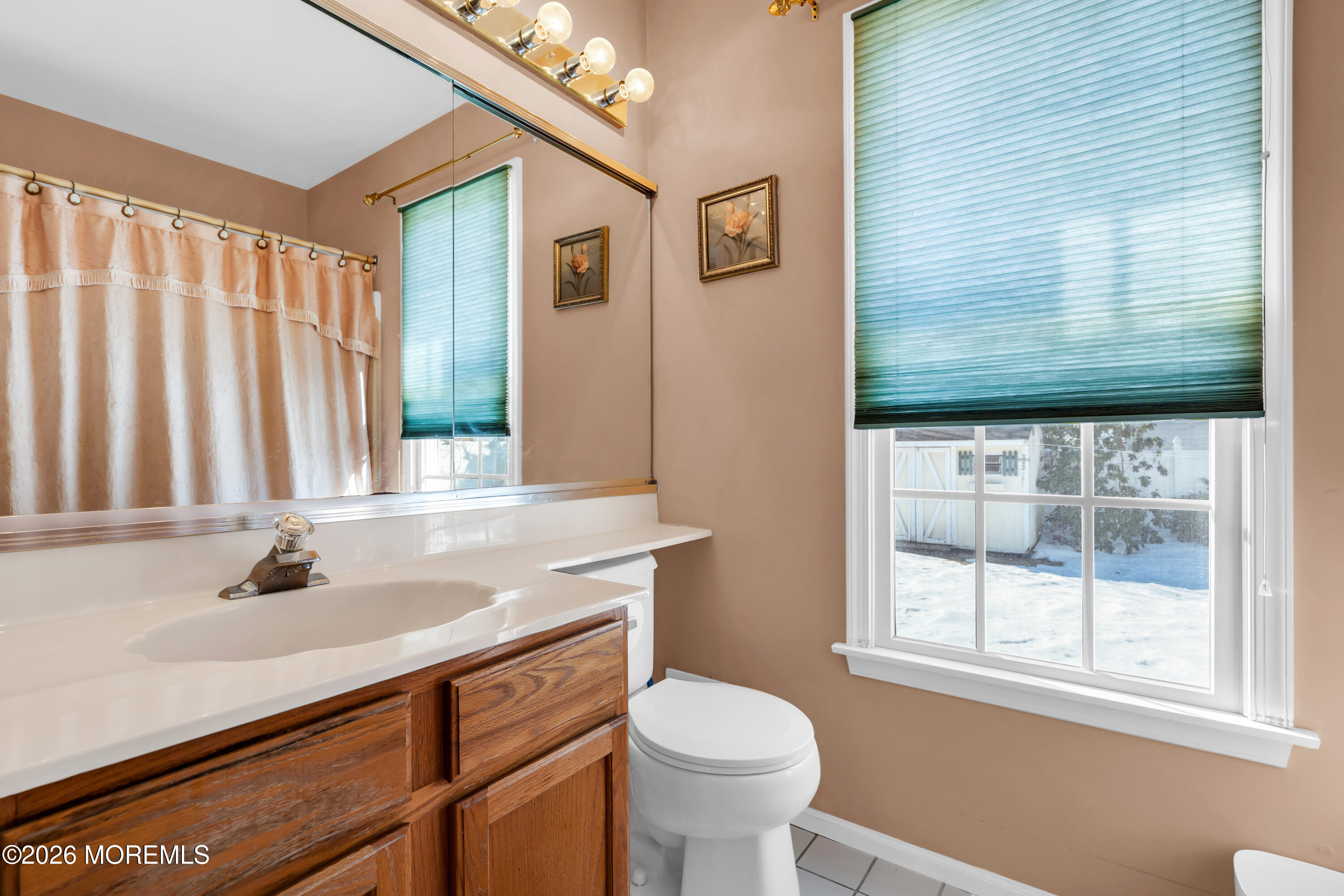 160 N Spinnaker Avenue