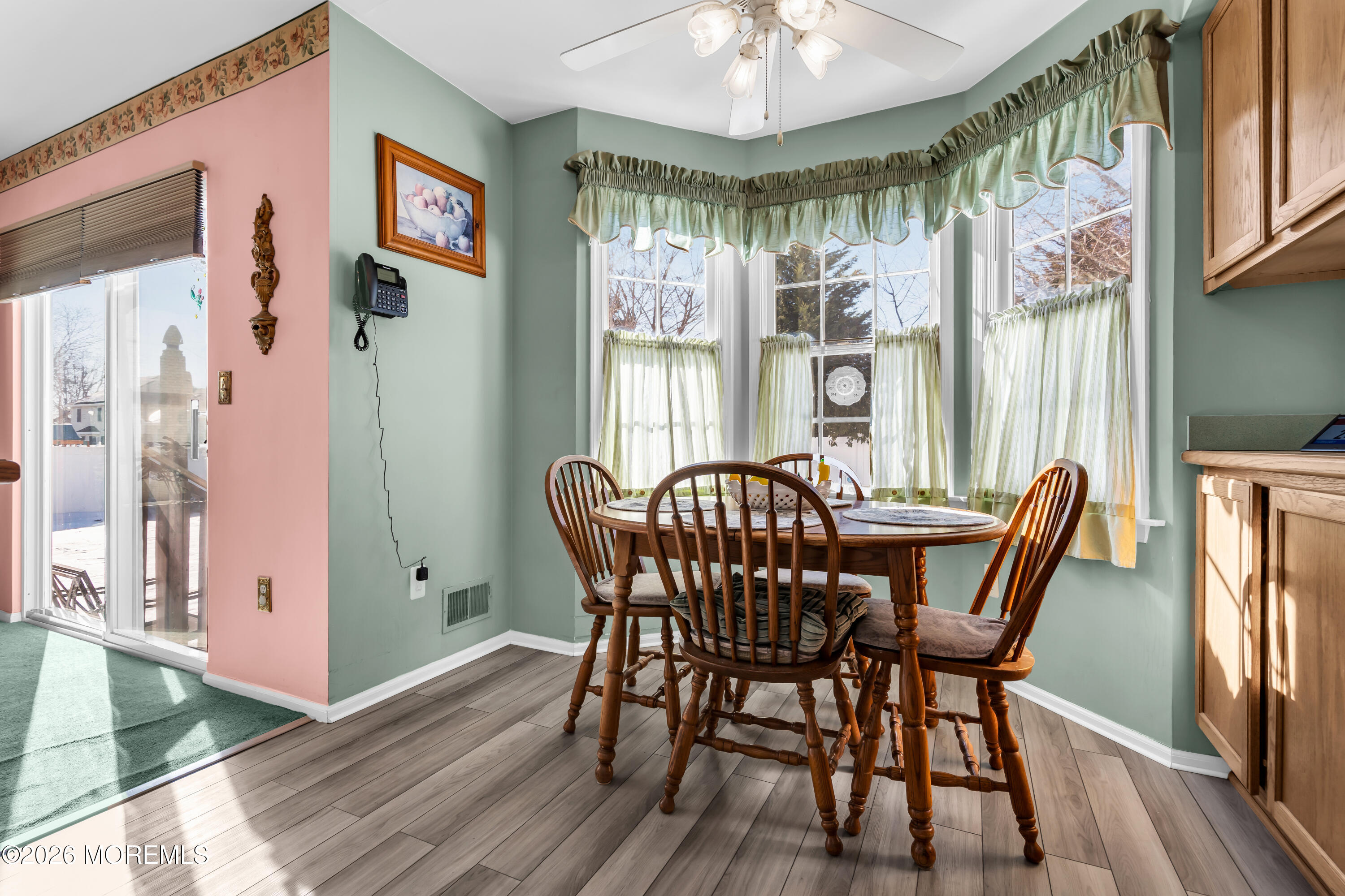 160 N Spinnaker Avenue