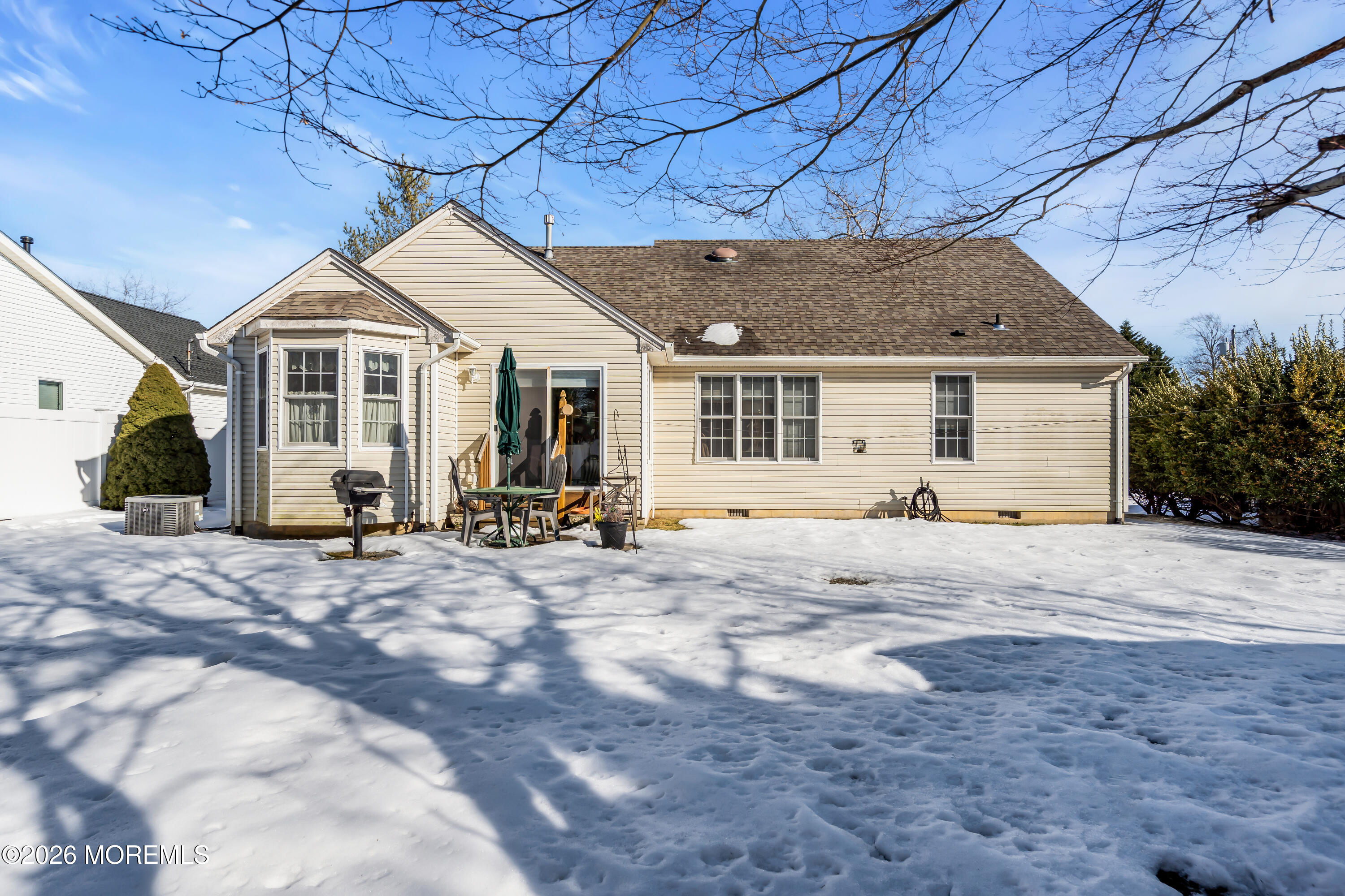 160 N Spinnaker Avenue