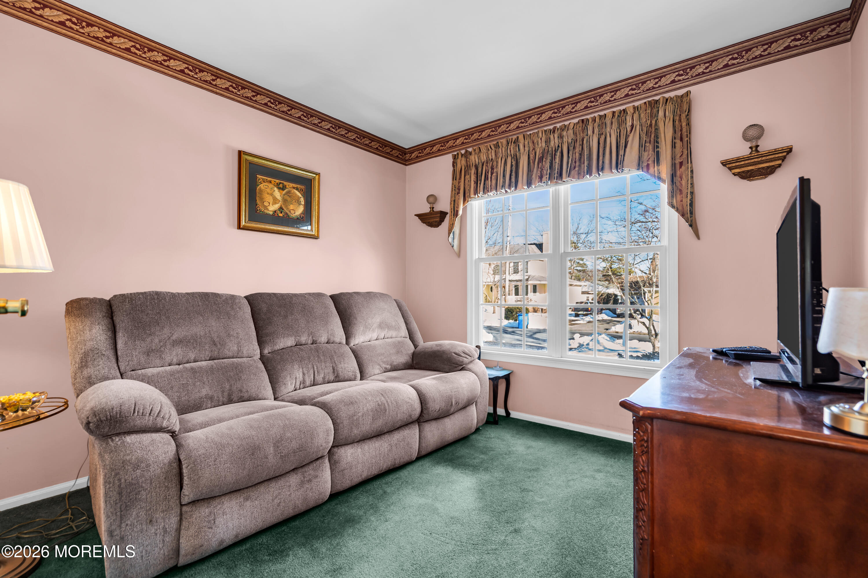 160 N Spinnaker Avenue