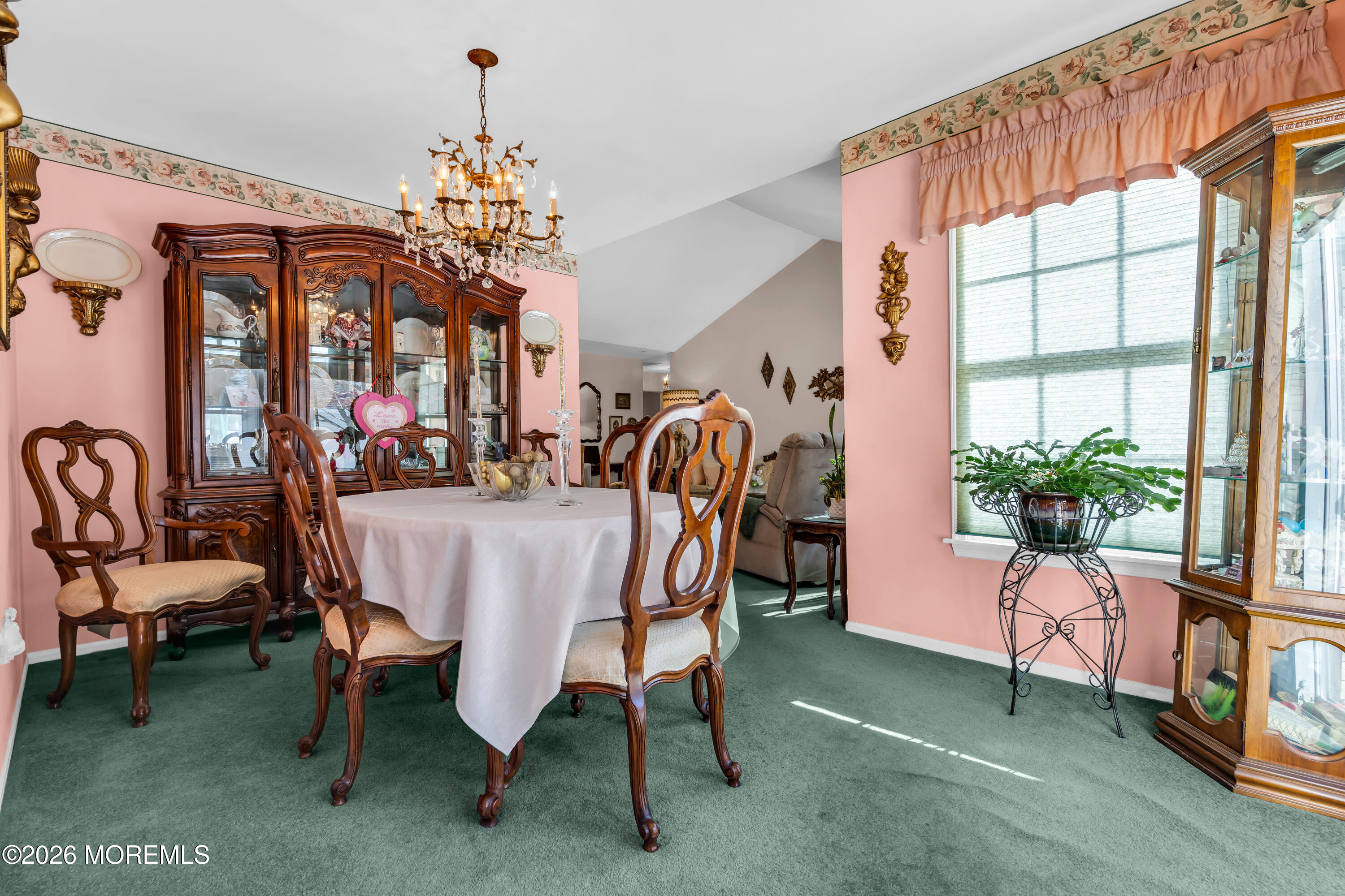 160 N Spinnaker Avenue