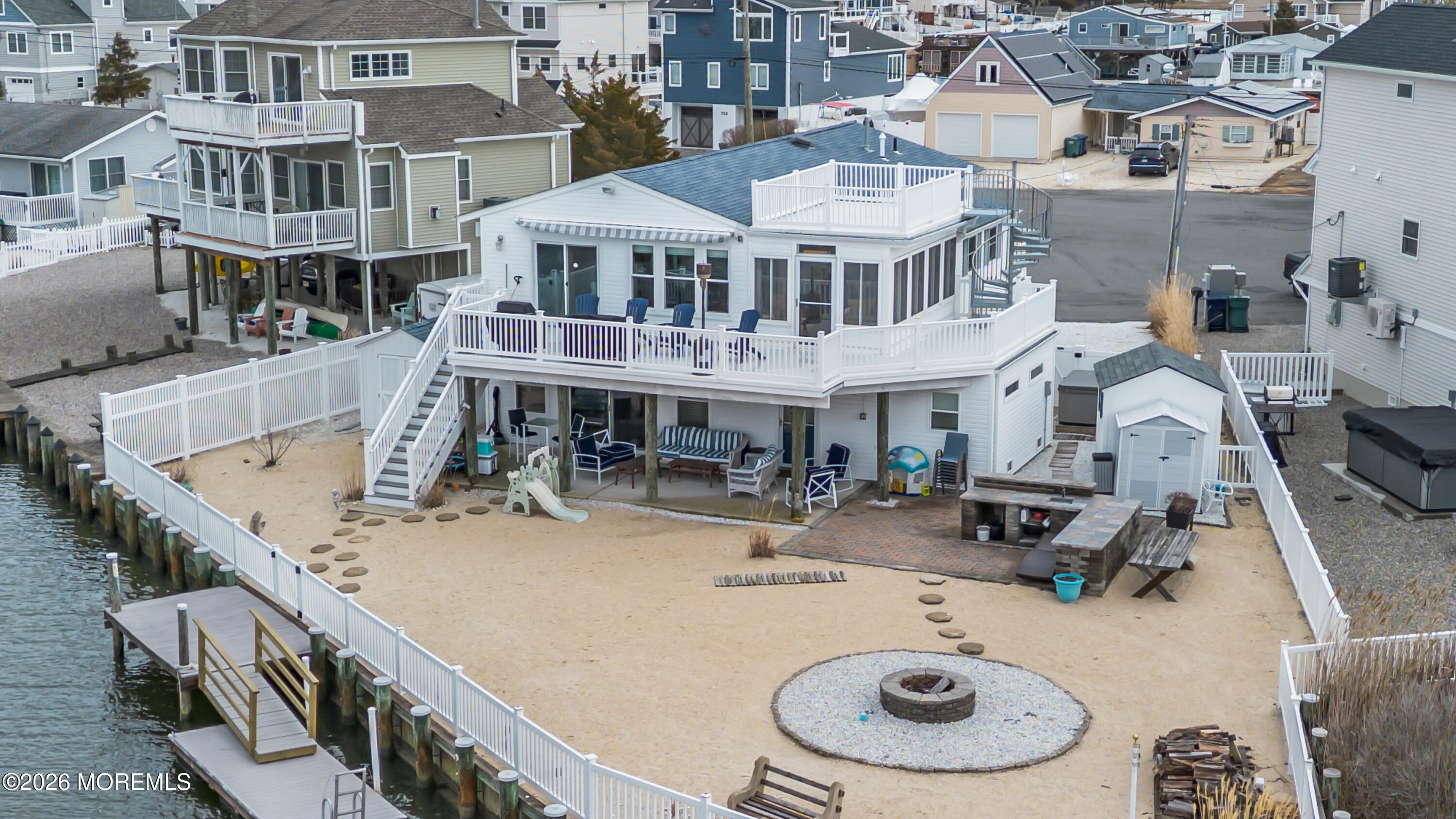 728 Twin Lakes Boulevard