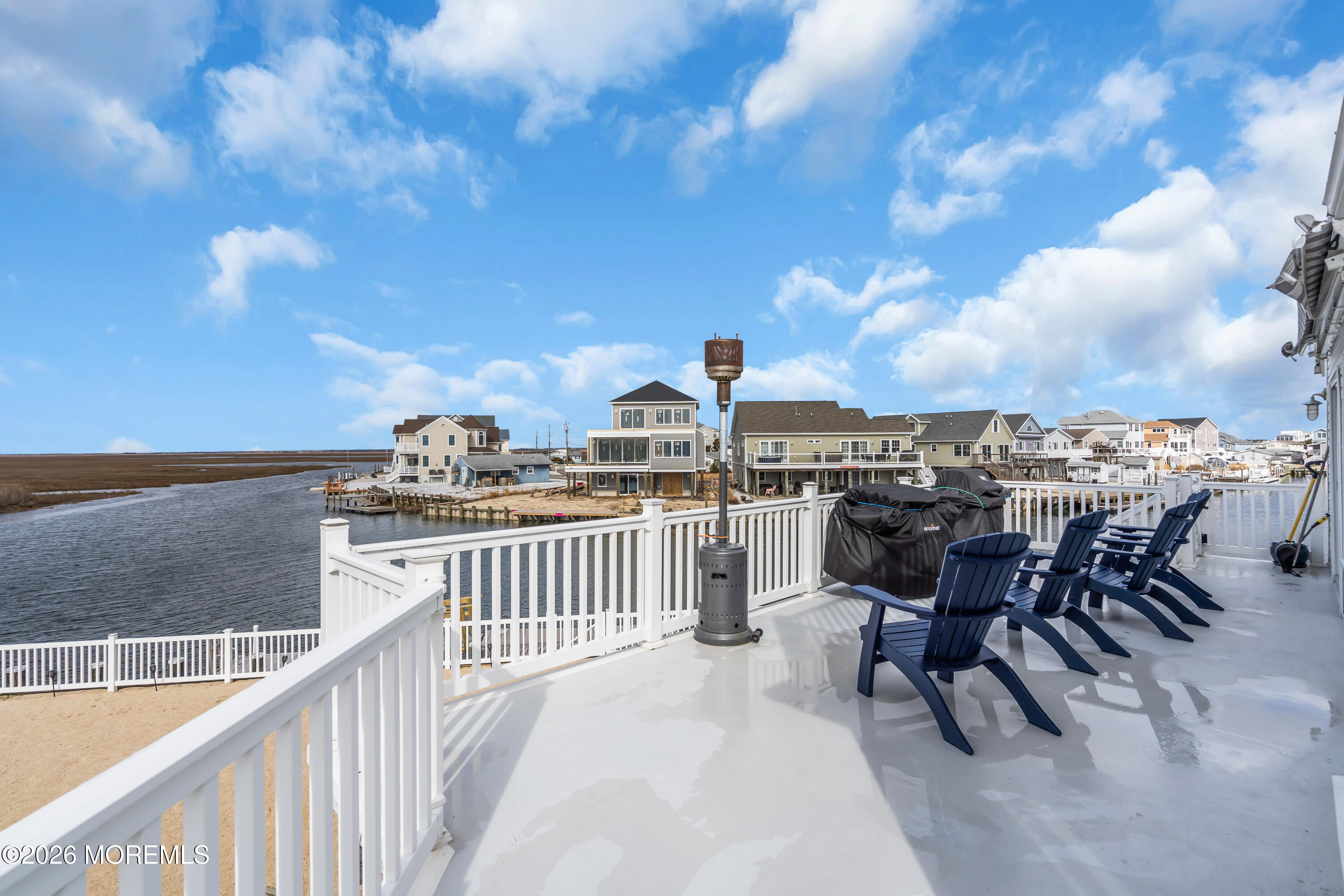 728 Twin Lakes Boulevard