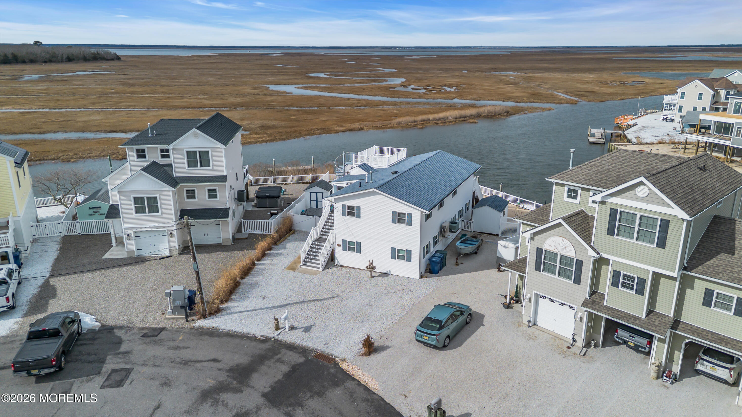 728 Twin Lakes Boulevard