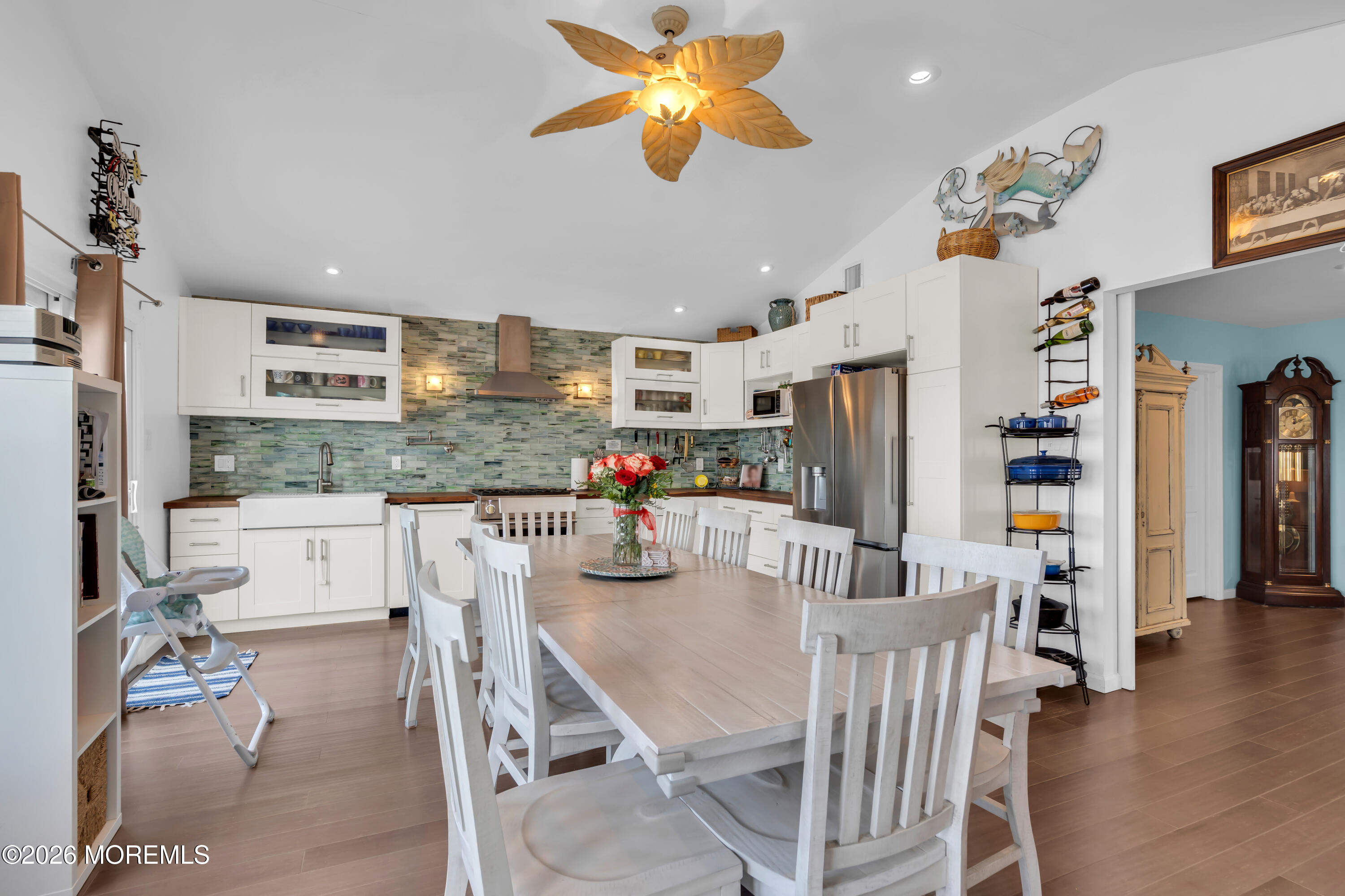 728 Twin Lakes Boulevard