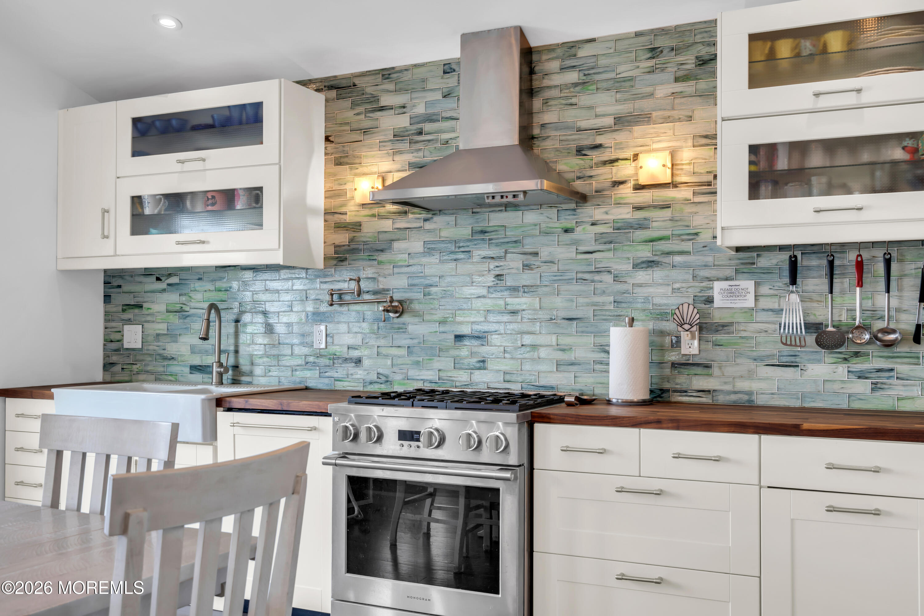 728 Twin Lakes Boulevard