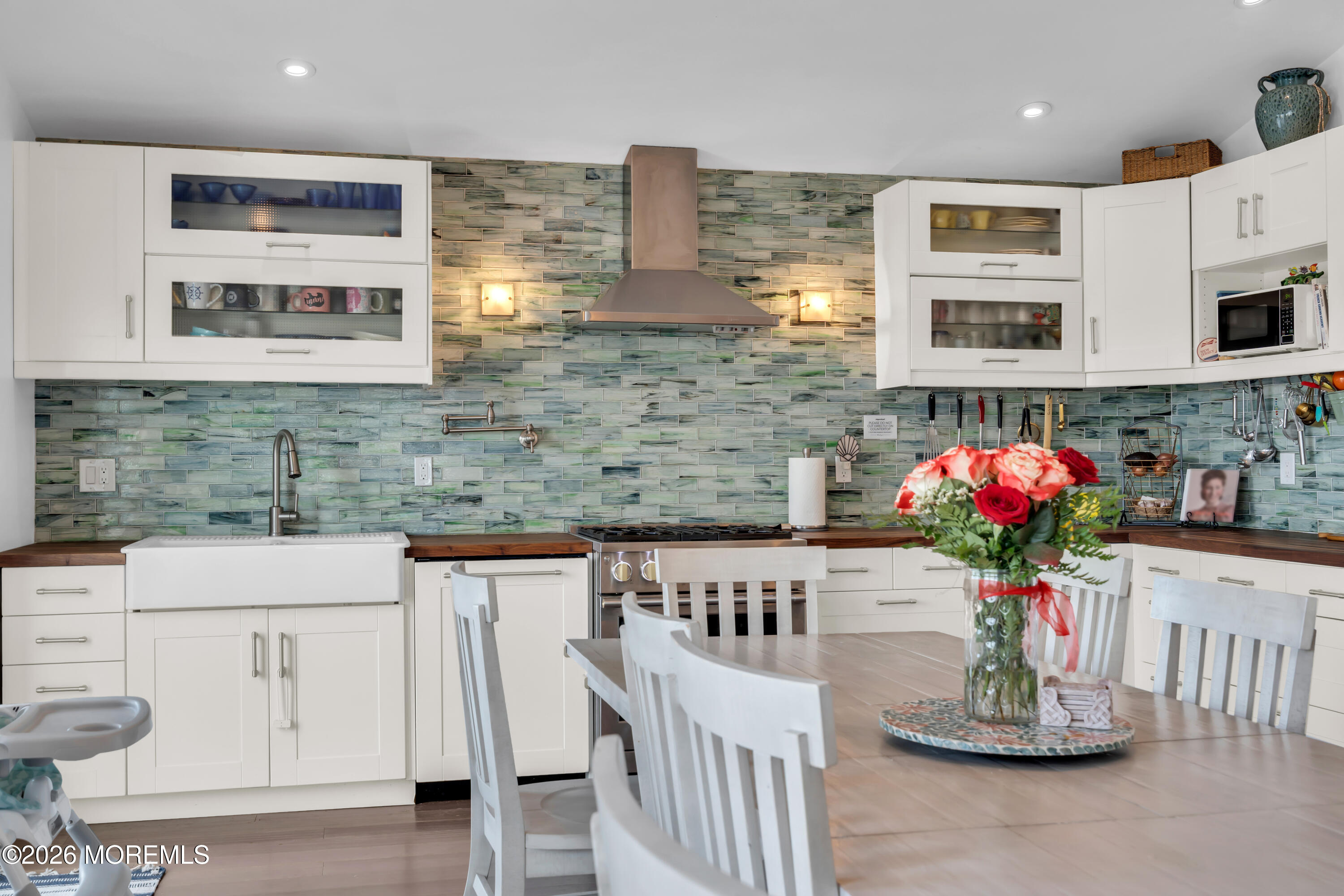 728 Twin Lakes Boulevard