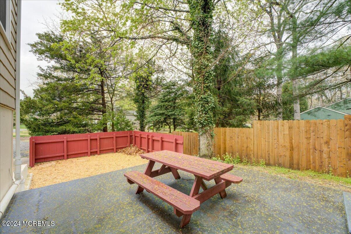 2504 Ramshorn Drive