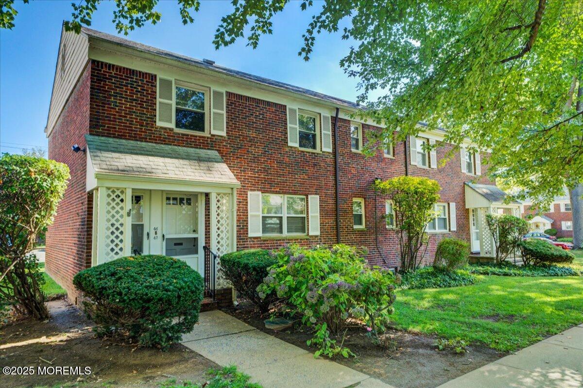 46 Manor Drive 401