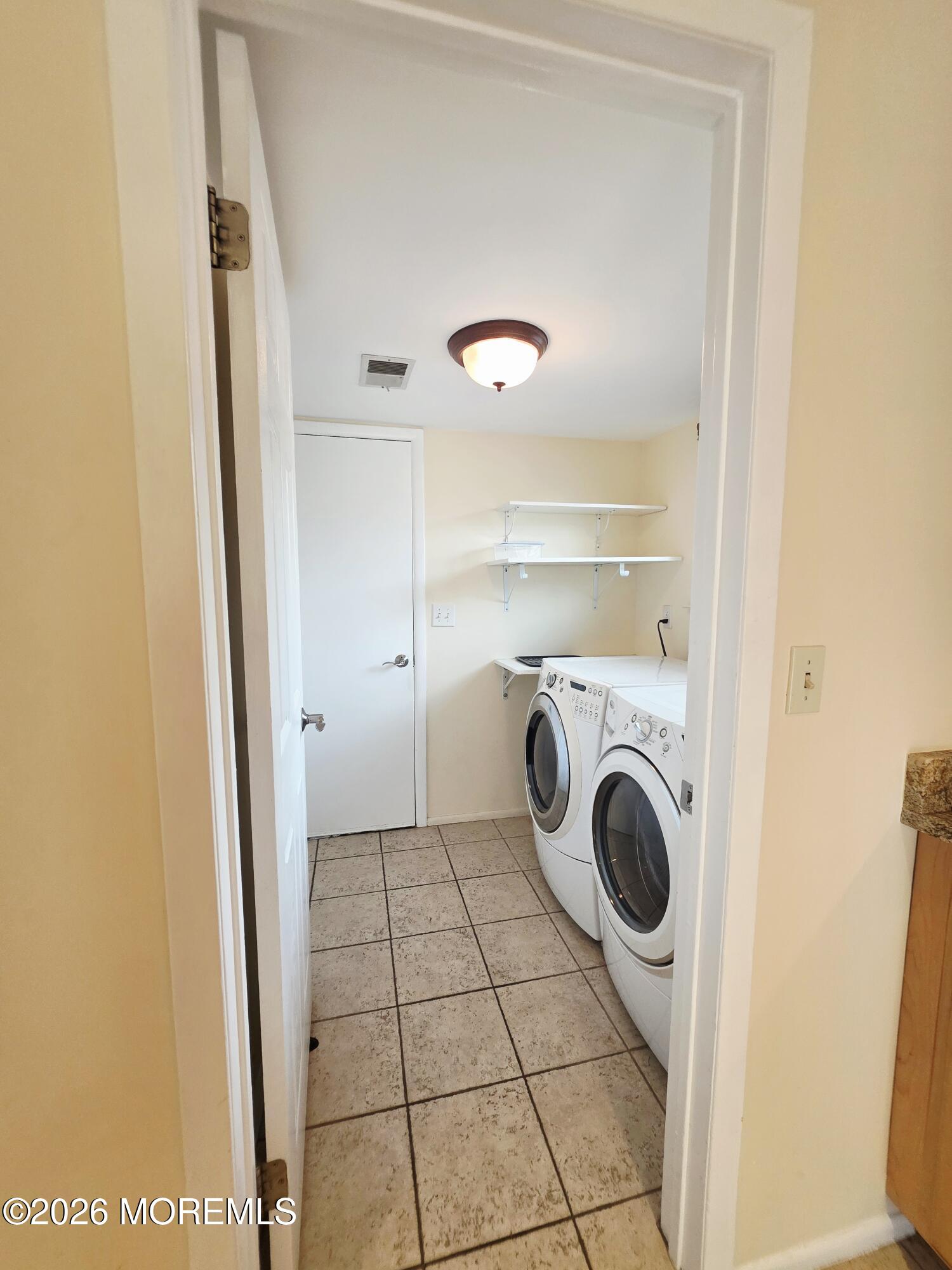97 Cotswold Circle 2
