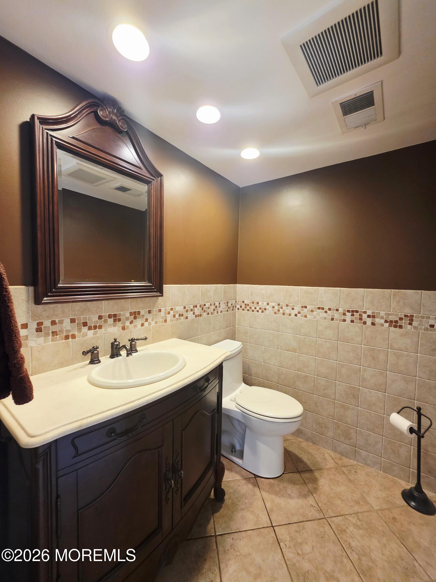 97 Cotswold Circle 2