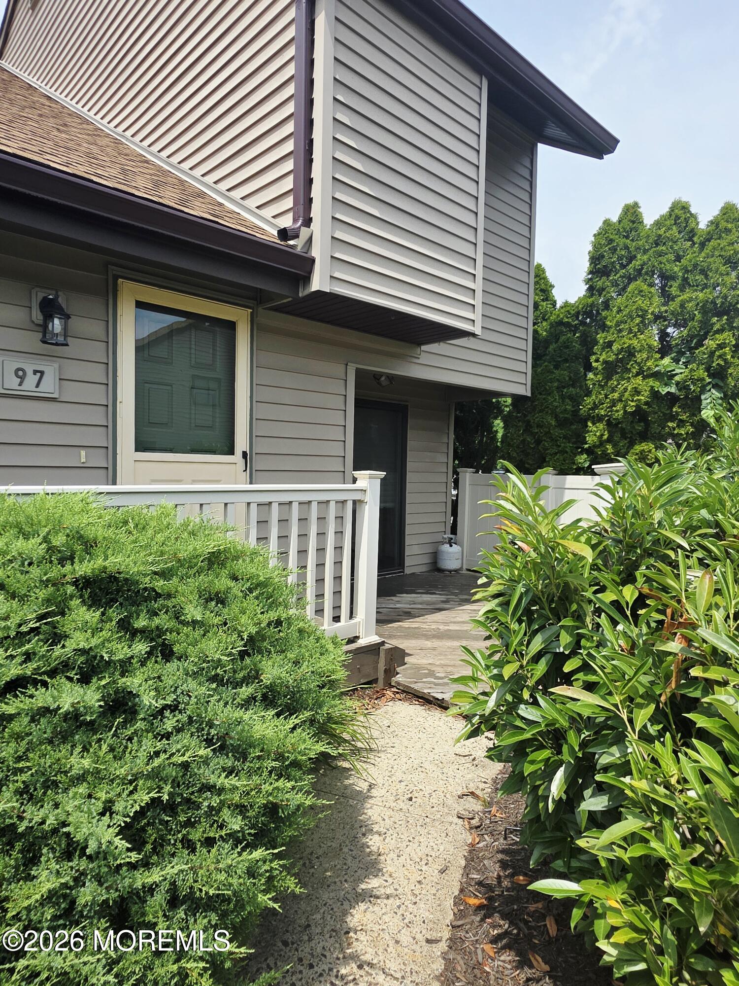 97 Cotswold Circle 2