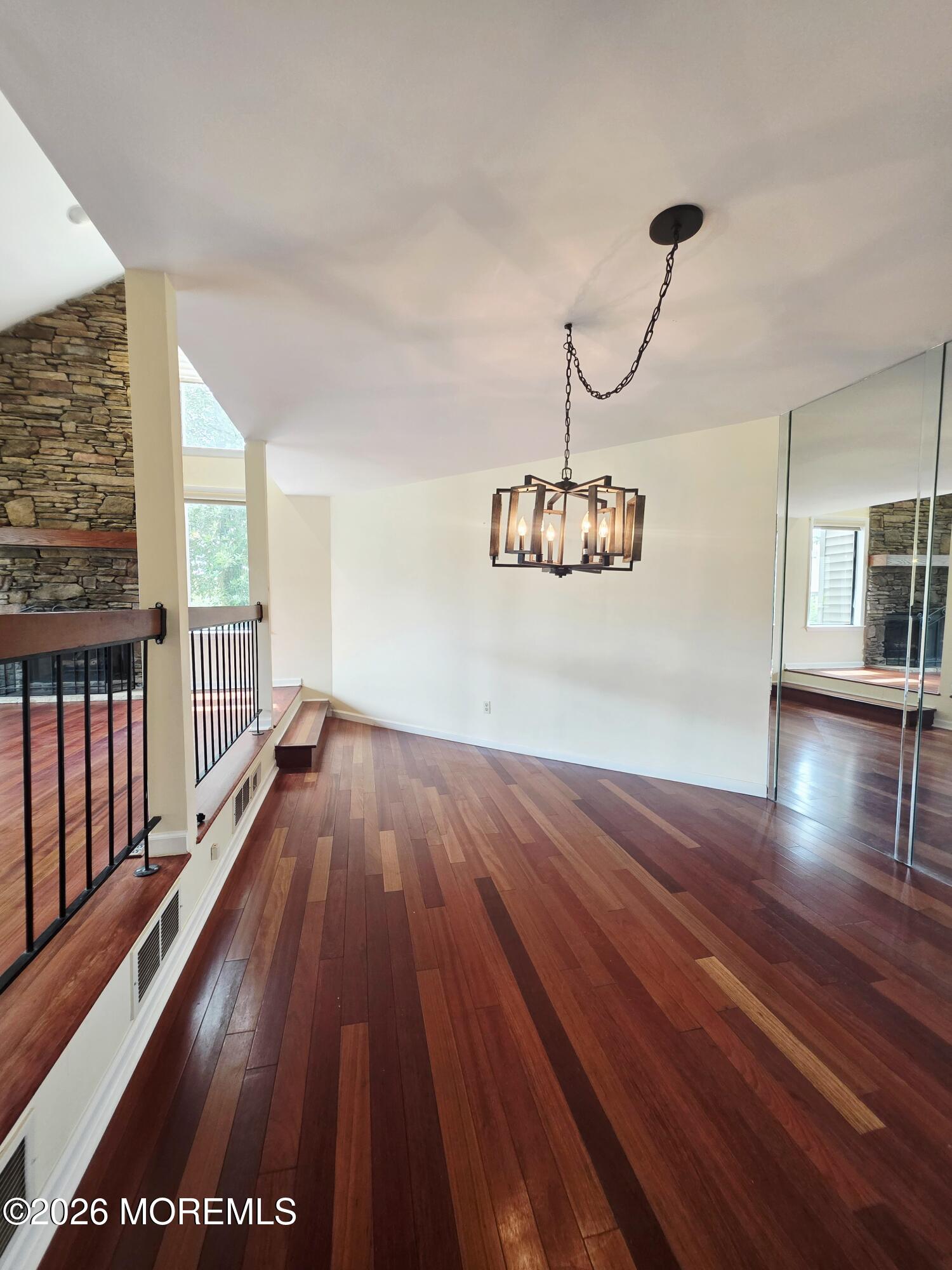 97 Cotswold Circle 2