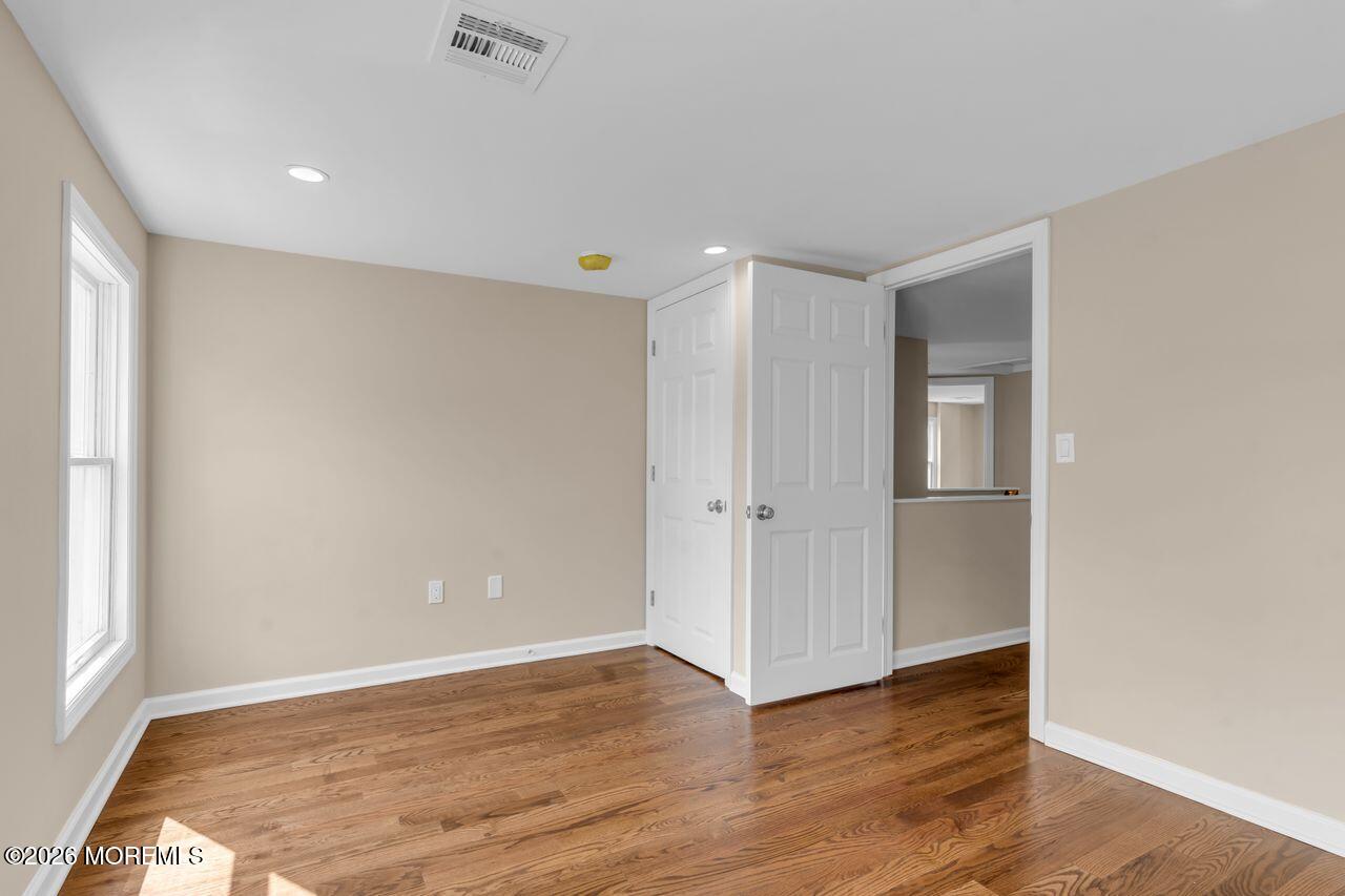 18 Maple Avenue