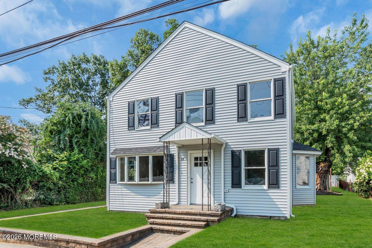 18 Maple Avenue