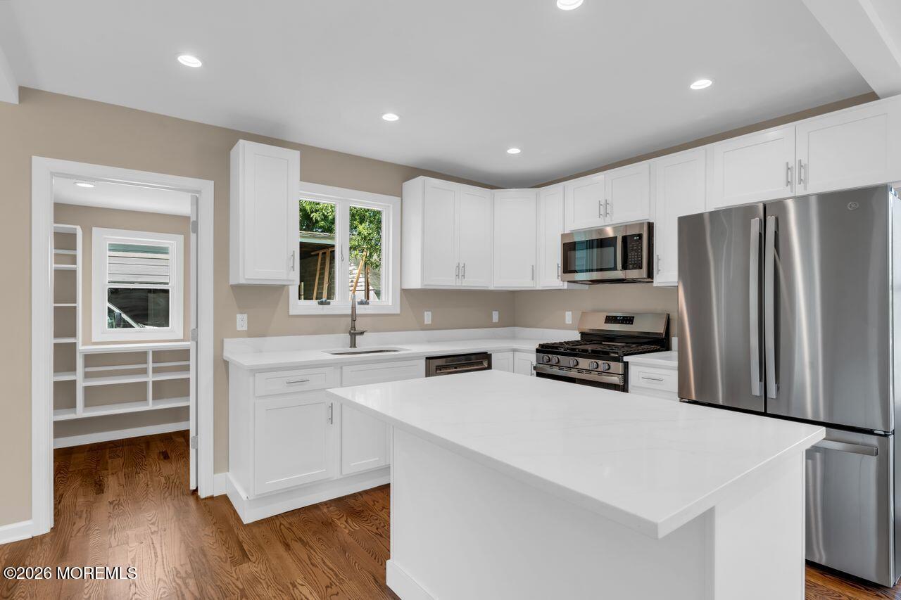 18 Maple Avenue