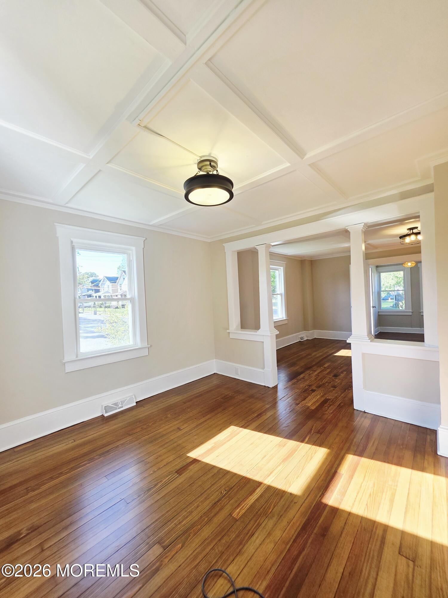 39 E Sunset Avenue