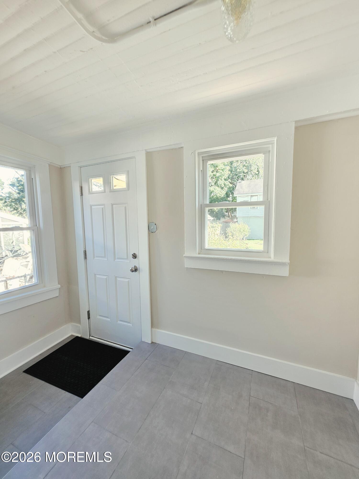 39 E Sunset Avenue