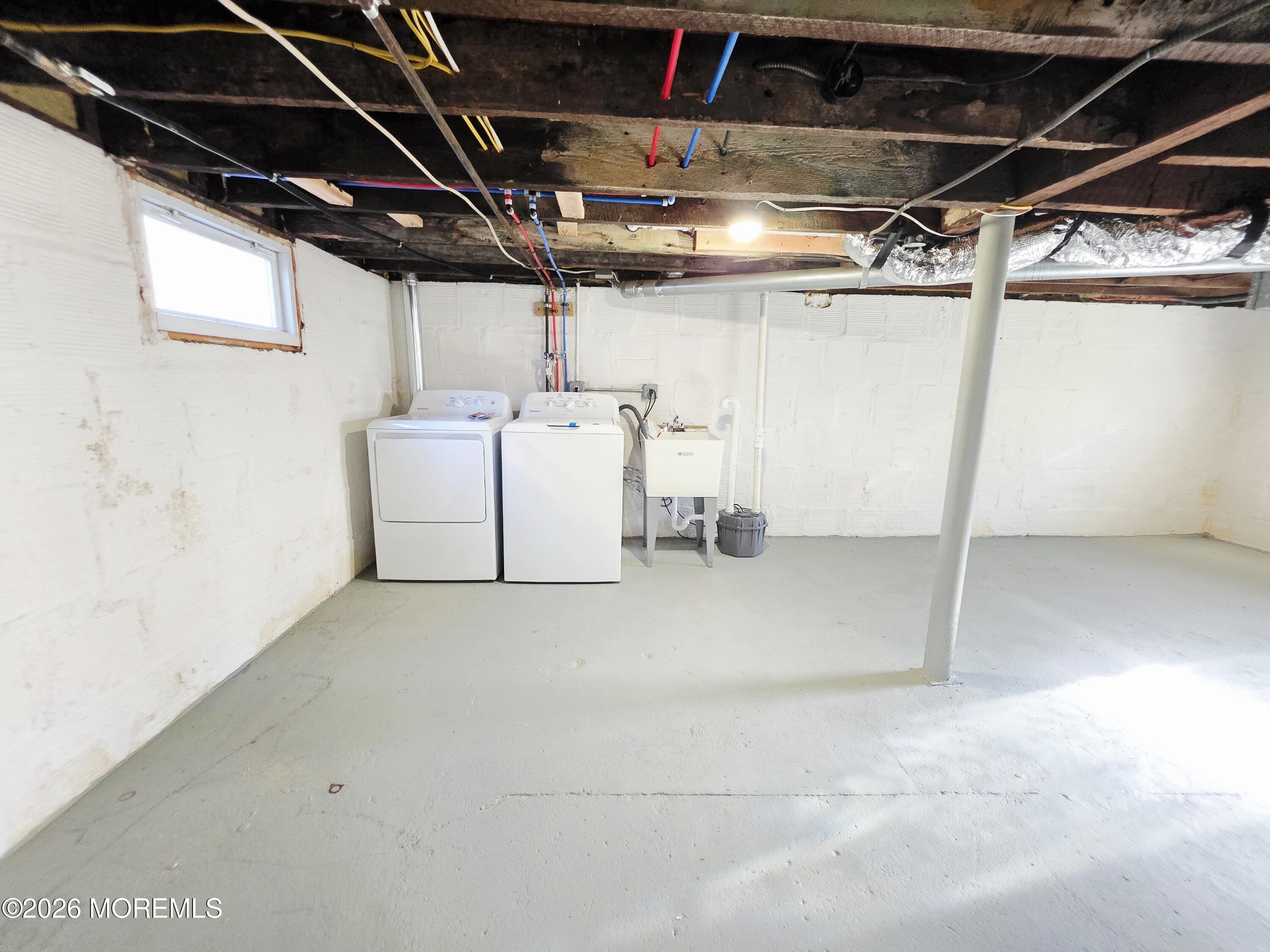 39 E Sunset Avenue