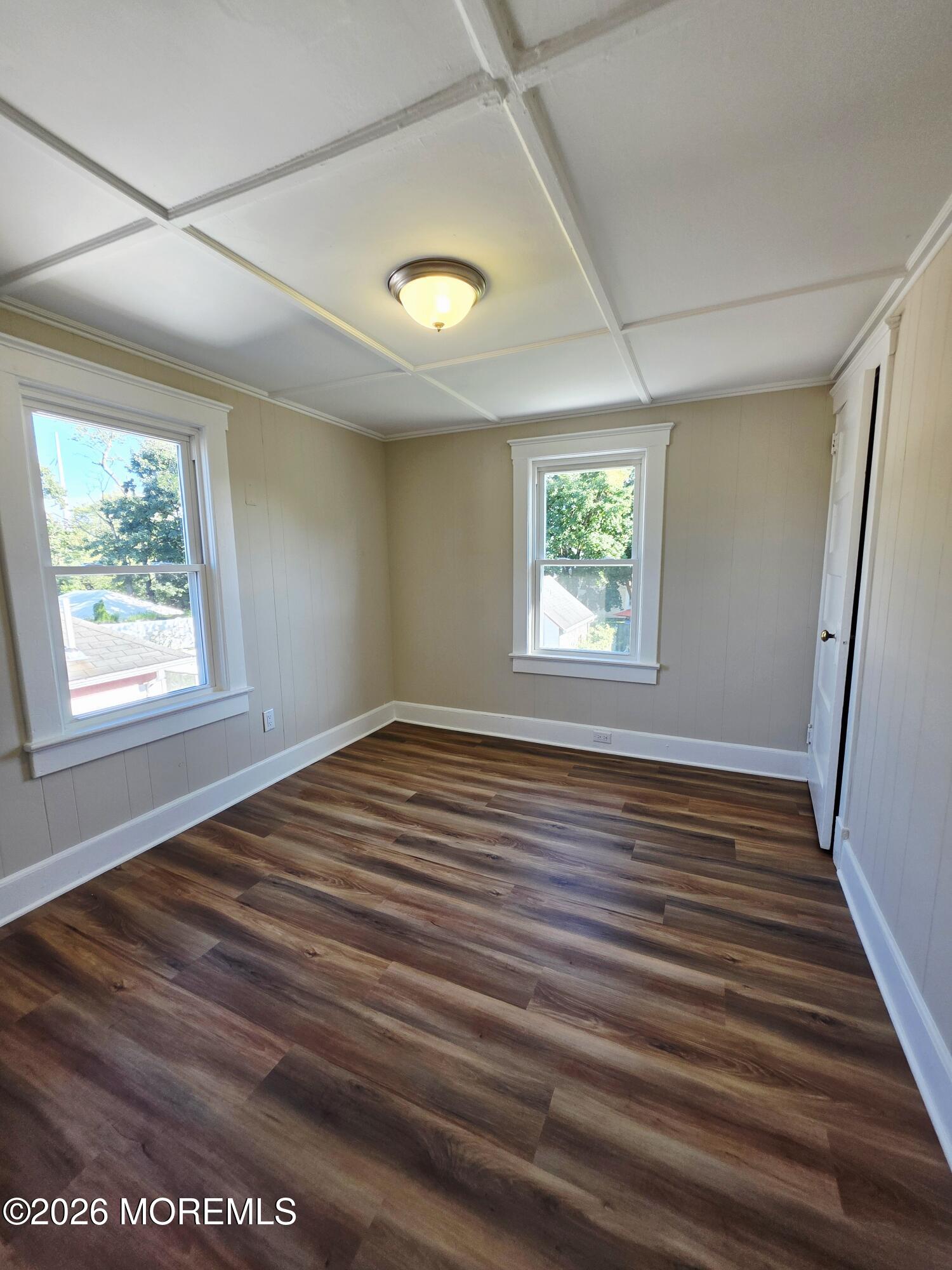 39 E Sunset Avenue