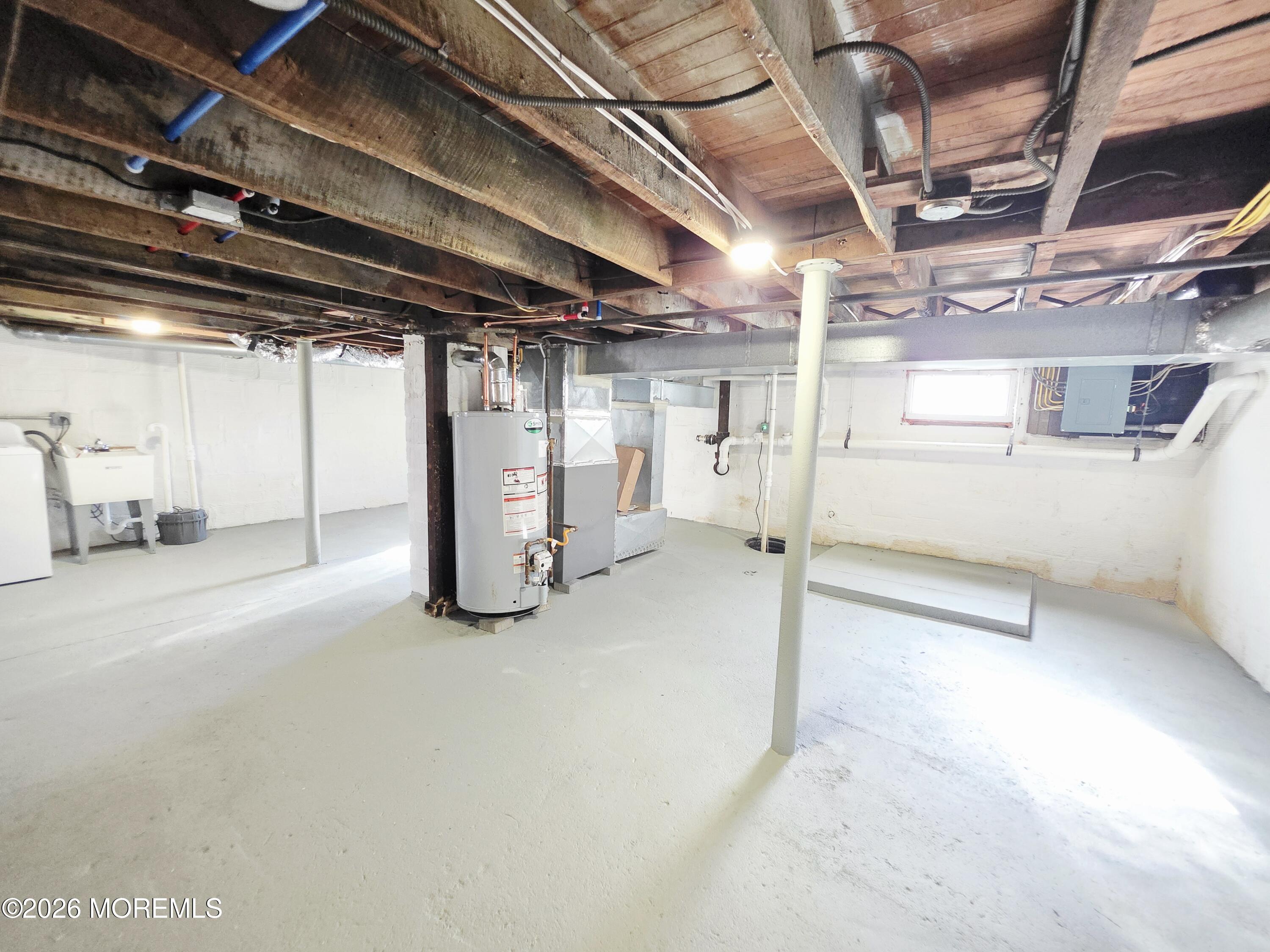 39 E Sunset Avenue