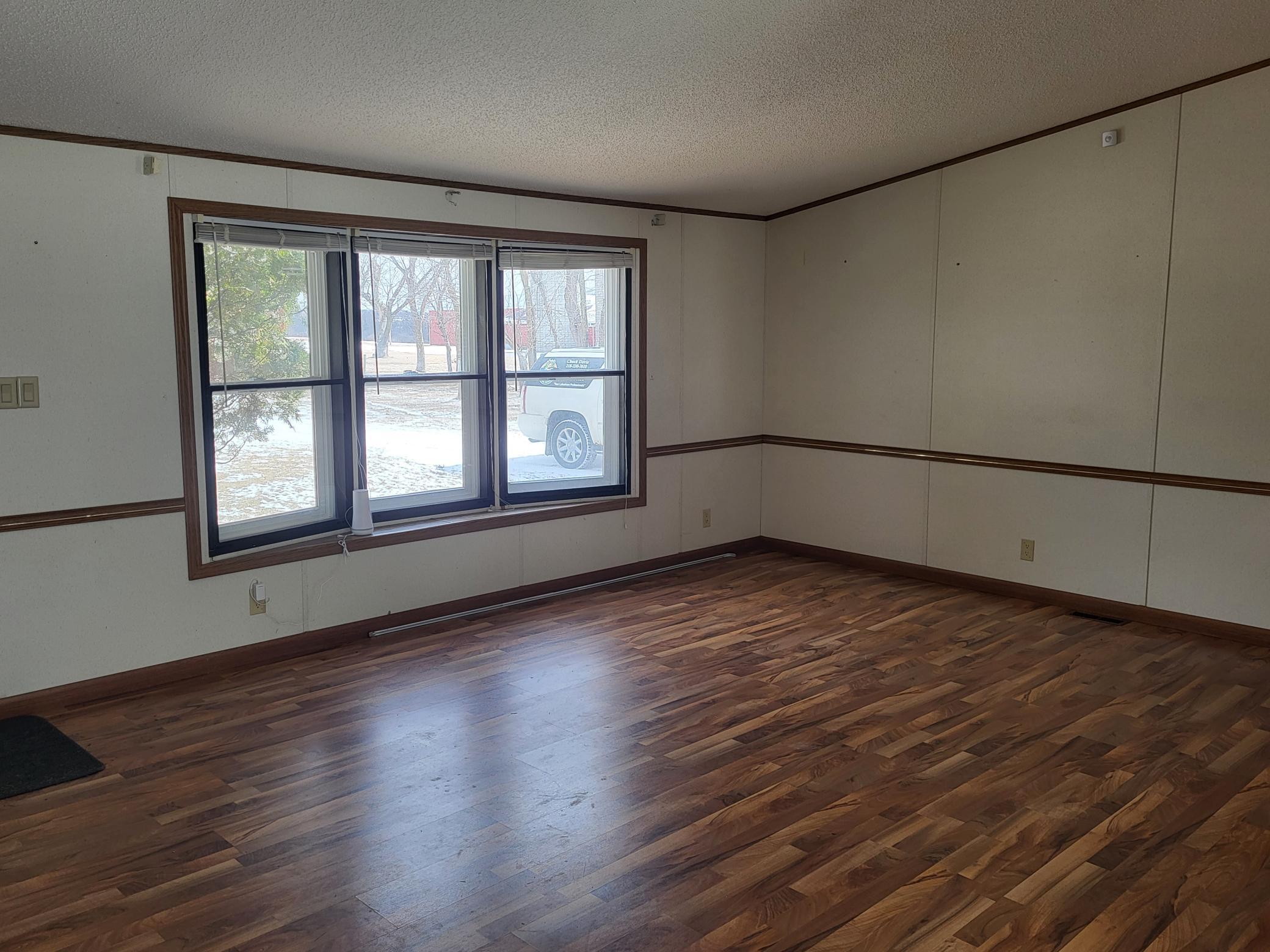 21299 Dovre Road